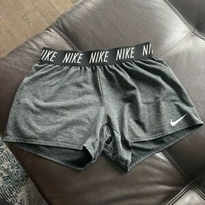 Nike Dri-Fit youth girls shorts, medium heathered grey, size XL